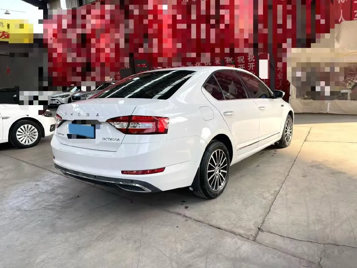 2020 Skoda Octavia 1.5L 113HP L4 6AT,autocango,china used car exporter,china ev exporter,chinese used car exporter,chinese used ev exporter