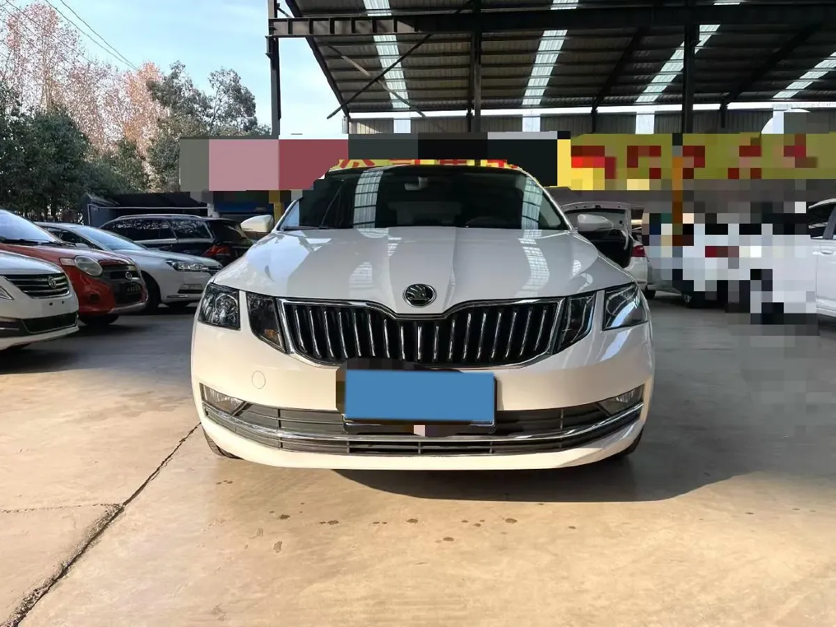 2020 Skoda Octavia 1.5L 113HP L4 6AT,autocango,china used car exporter,china ev exporter,chinese used car exporter,chinese used ev exporter