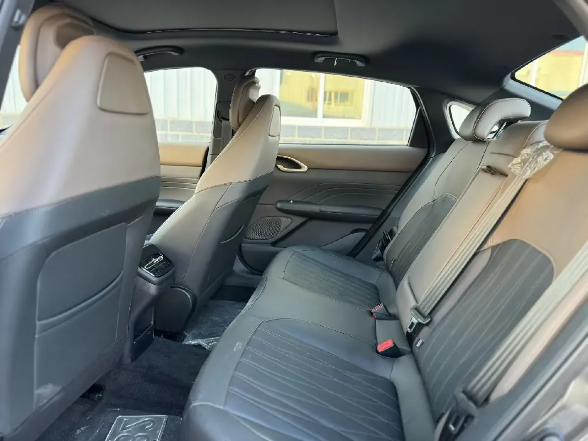 2026 ChangAn Eado 1.5T 192HP L4 7DCT,autocango,china used car exporter,china ev exporter,chinese used car exporter,chinese used ev exporter