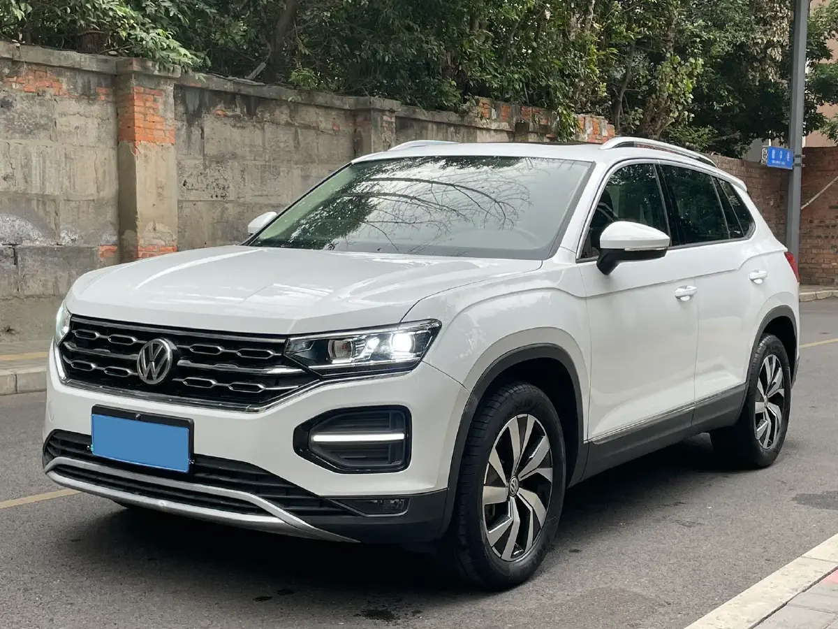 2019 Jeep Cherokee 2.0T 234HP L4 9AT