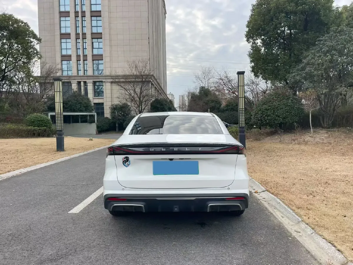 2023 Geely Galaxy L6 1.5T 163HP L4 3DHT PHEV,autocango,china used car exporter,china ev exporter,chinese used car exporter,chinese used ev exporter