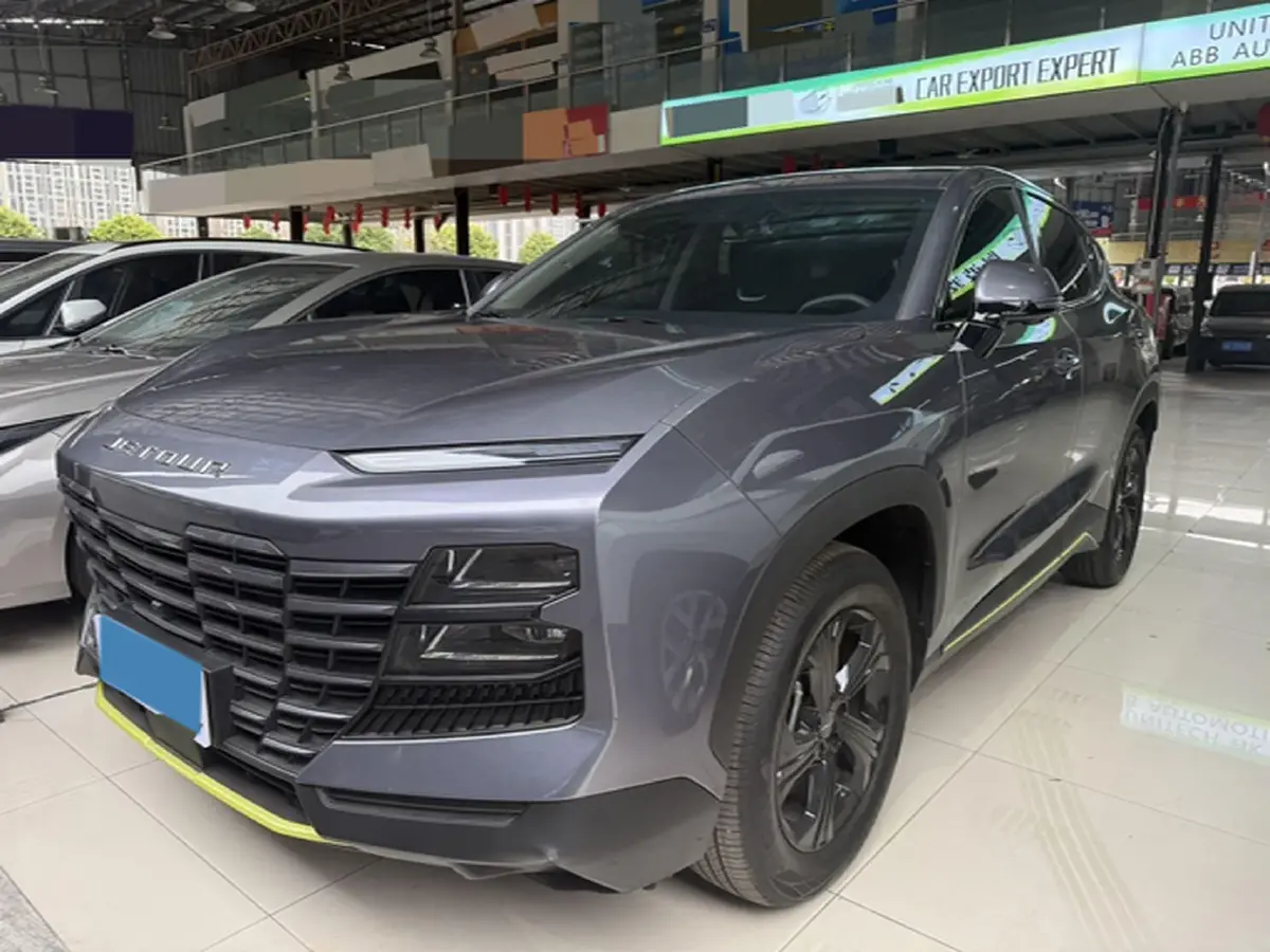 2025 Jetour DASHING 1.5T 156HP L4 6DCT