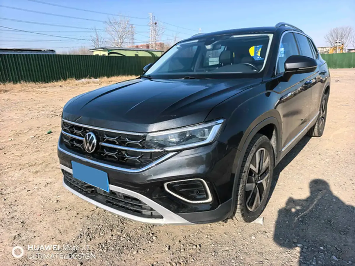 2023 Volkswagen Tayron 2.0T 186HP L4 7DCT