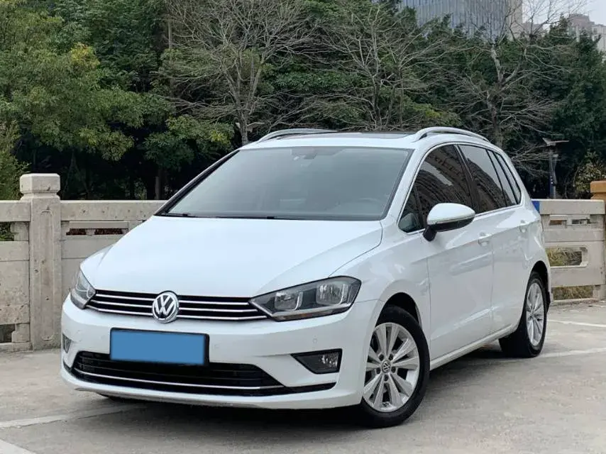 2018 Volkswagen Golf Sportsvan 1.4T 131HP L4 7DCT