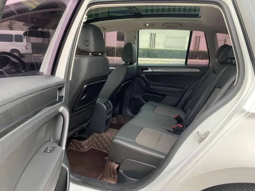 2018 Volkswagen Golf Sportsvan 1.4T 131HP L4 7DCT,autocango,china used car exporter,china ev exporter,chinese used car exporter,chinese used ev exporter