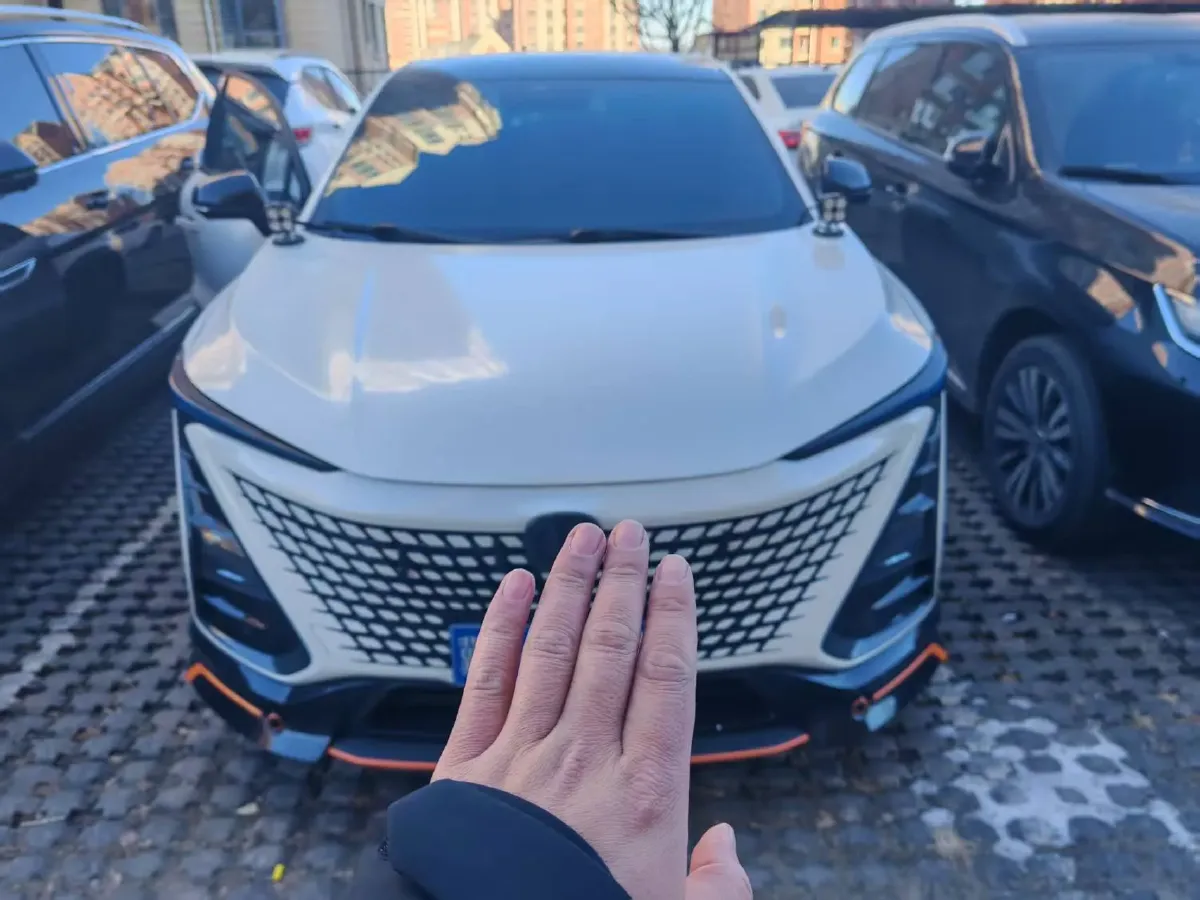 2022 ChangAn UNI-T 1.5T 188HP L4 7DCT,autocango,china used car exporter,china ev exporter,chinese used car exporter,chinese used ev exporter