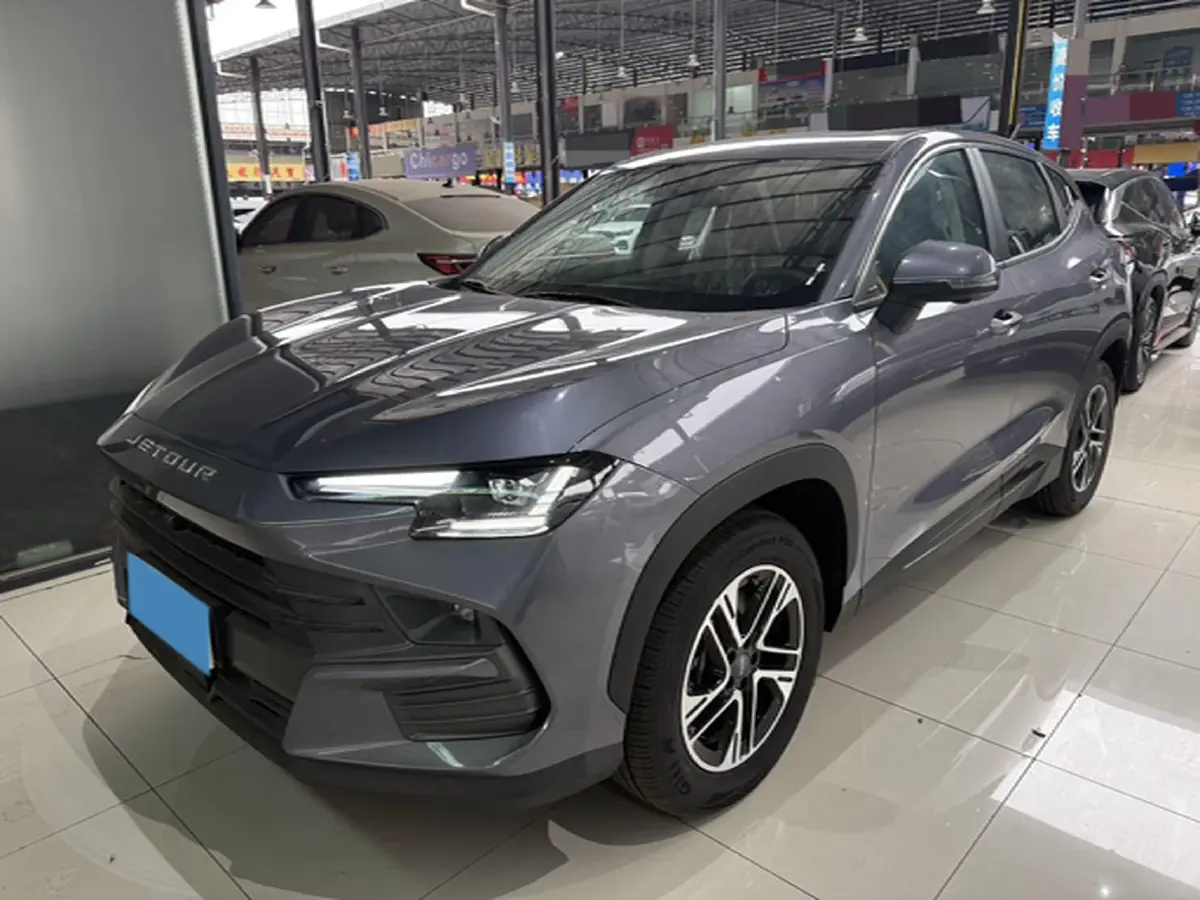 2025 Jetour DASHING 1.5T 156HP L4 6DCT