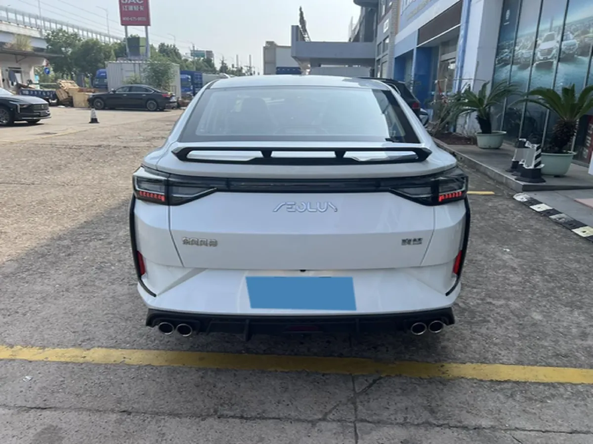 2025 DongFeng Aeolus YiXuan 1.5L 125HP L4 6DCT,autocango,china used car exporter,china ev exporter,chinese used car exporter,chinese used ev exporter
