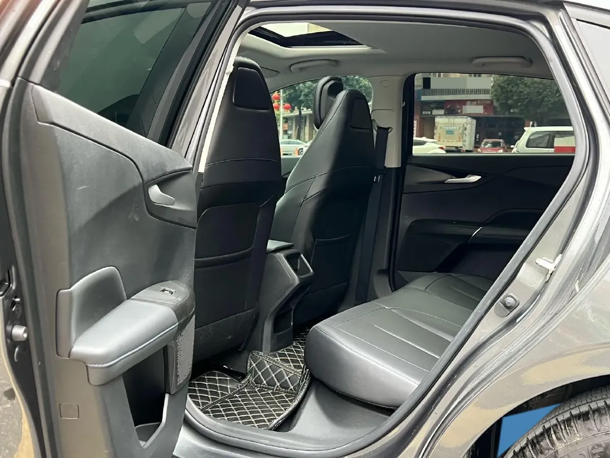 2023 ChangAn Lamore 1.5T 170HP L4 7DCT,autocango,china used car exporter,china ev exporter,chinese used car exporter,chinese used ev exporter