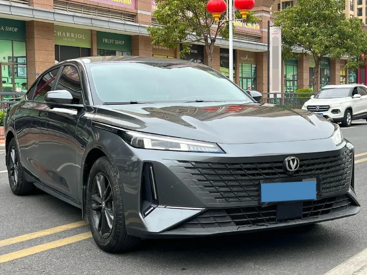 2023 ChangAn Lamore 1.5T 170HP L4 7DCT,autocango,china used car exporter,china ev exporter,chinese used car exporter,chinese used ev exporter