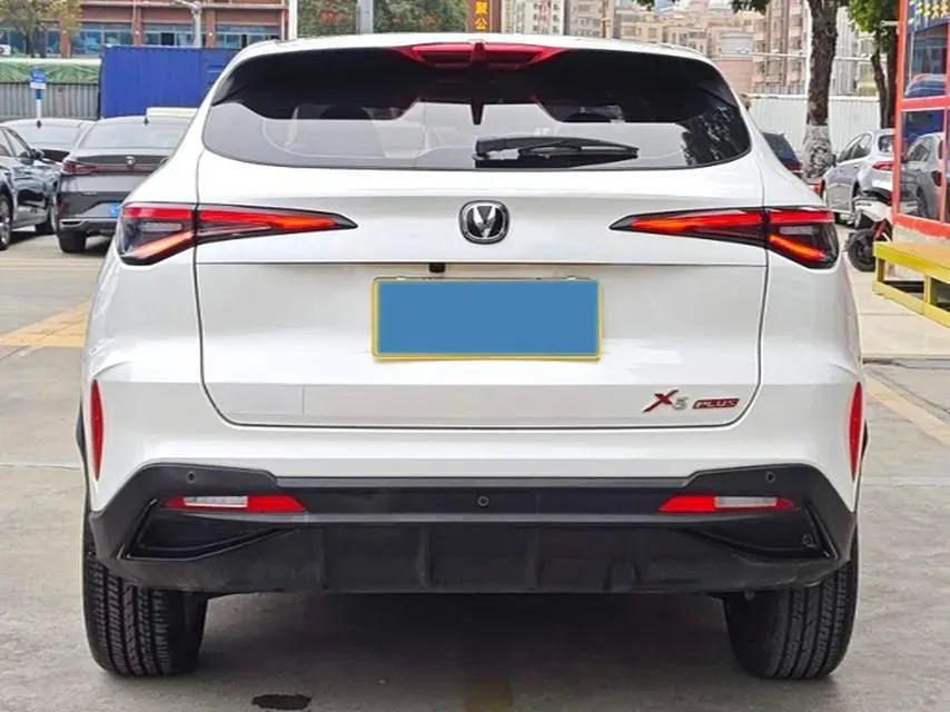 2024 ChangAn X5 PLUS 1.5T 188HP L4 7DCT,autocango,china used car exporter,china ev exporter,chinese used car exporter,chinese used ev exporter