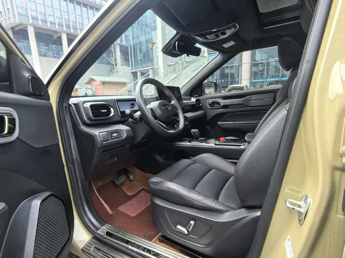 2025 Geely Cowboy 1.5T 181HP L4 7DCT,autocango,china used car exporter,china ev exporter,chinese used car exporter,chinese used ev exporter