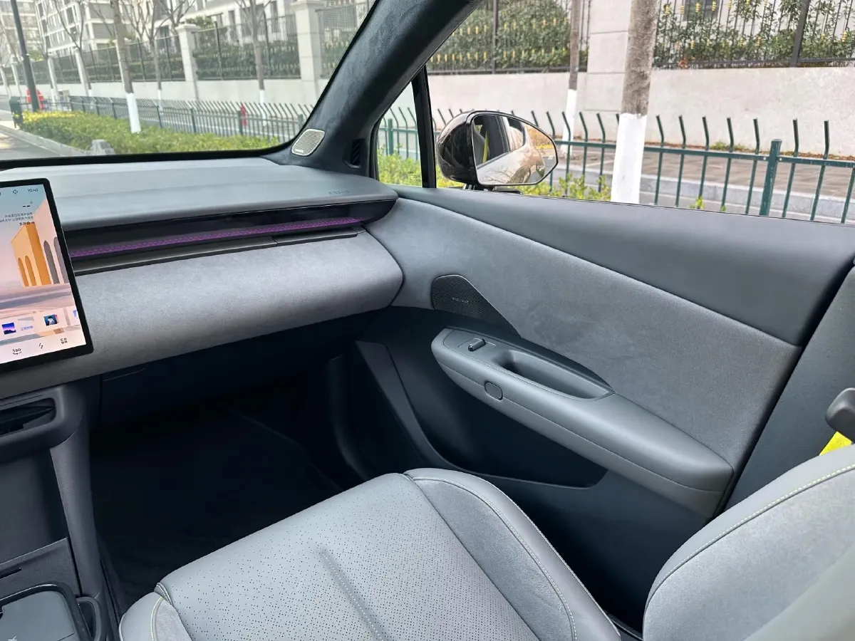 2025 Dongfeng Z9 2.0T 258HP L4 8AT,autocango,china used car exporter,china ev exporter,chinese used car exporter,chinese used ev exporter