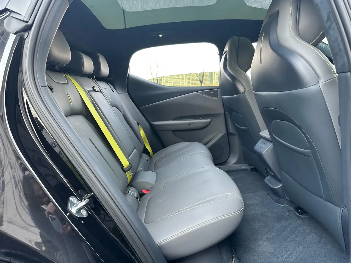 2025 Dongfeng Z9 2.0T 258HP L4 8AT,autocango,china used car exporter,china ev exporter,chinese used car exporter,chinese used ev exporter