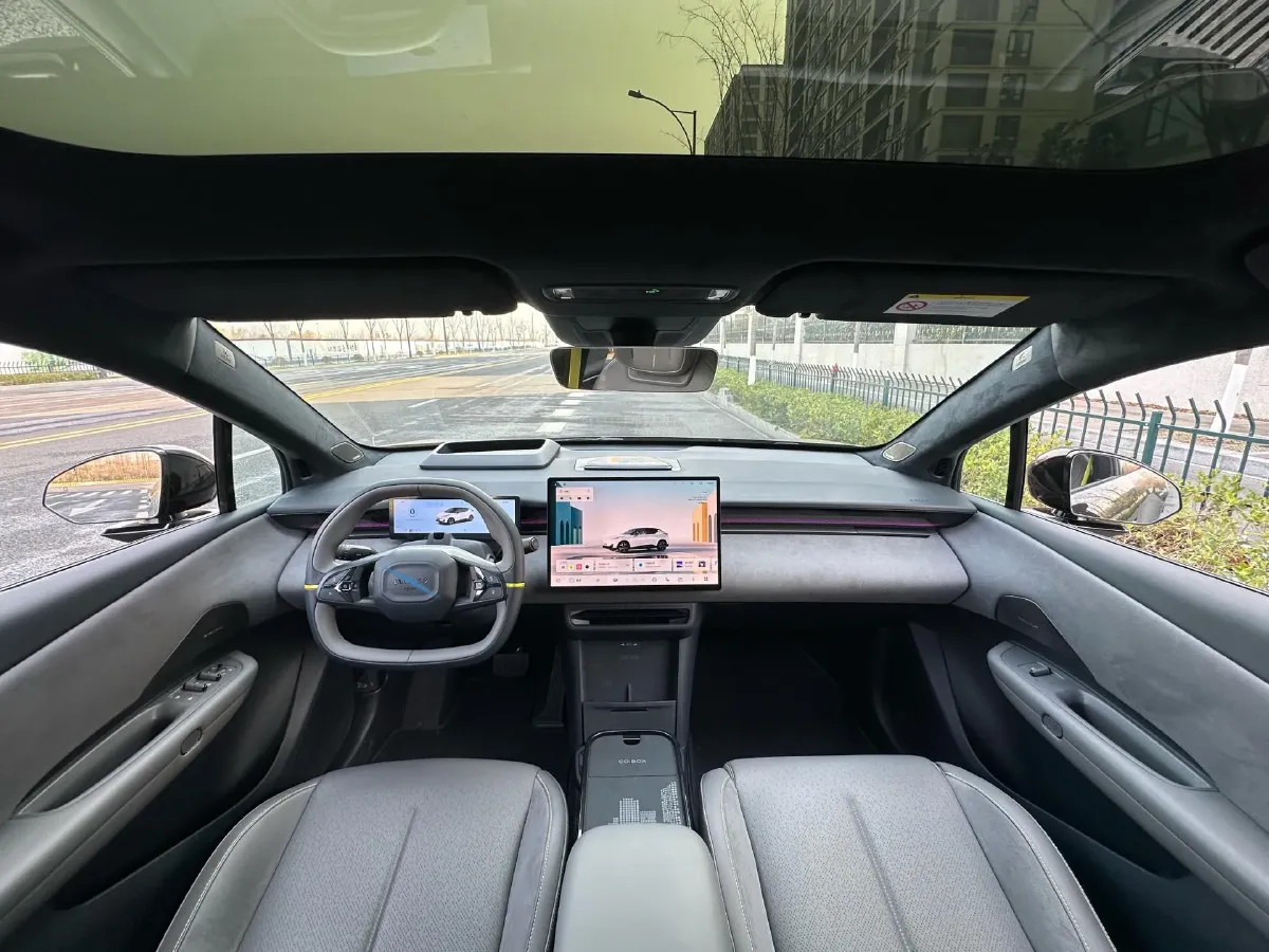 2025 Dongfeng Z9 2.0T 258HP L4 8AT,autocango,china used car exporter,china ev exporter,chinese used car exporter,chinese used ev exporter