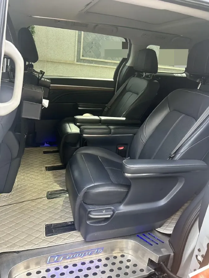 2021 GAC Trumpchi M8 2.0T 252HP L4 8AT,autocango,china used car exporter,china ev exporter,chinese used car exporter,chinese used ev exporter