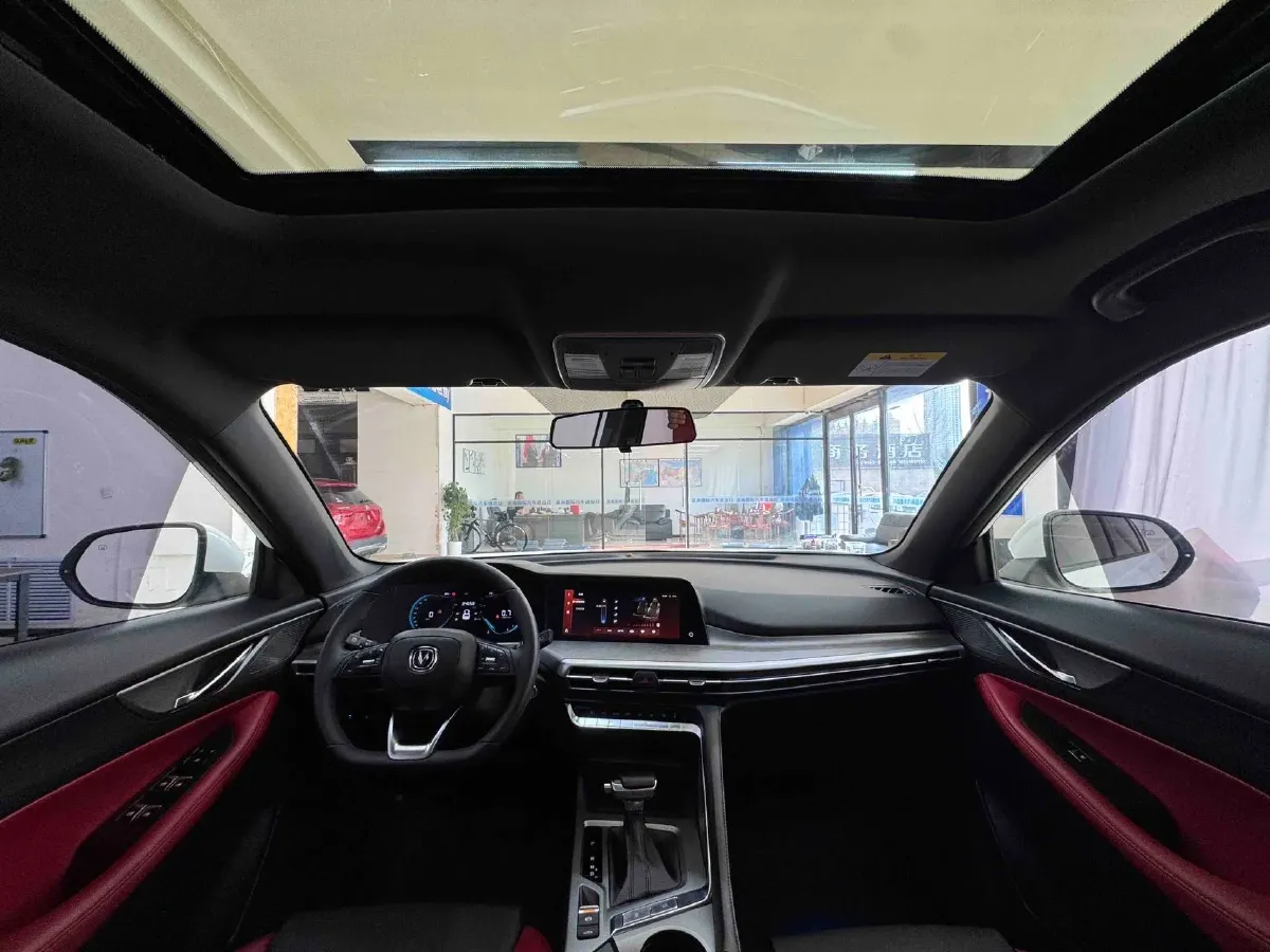 2021 ChangAn CS35 Plus 1.4T 160HP L4 7DCT,autocango,china used car exporter,china ev exporter,chinese used car exporter,chinese used ev exporter