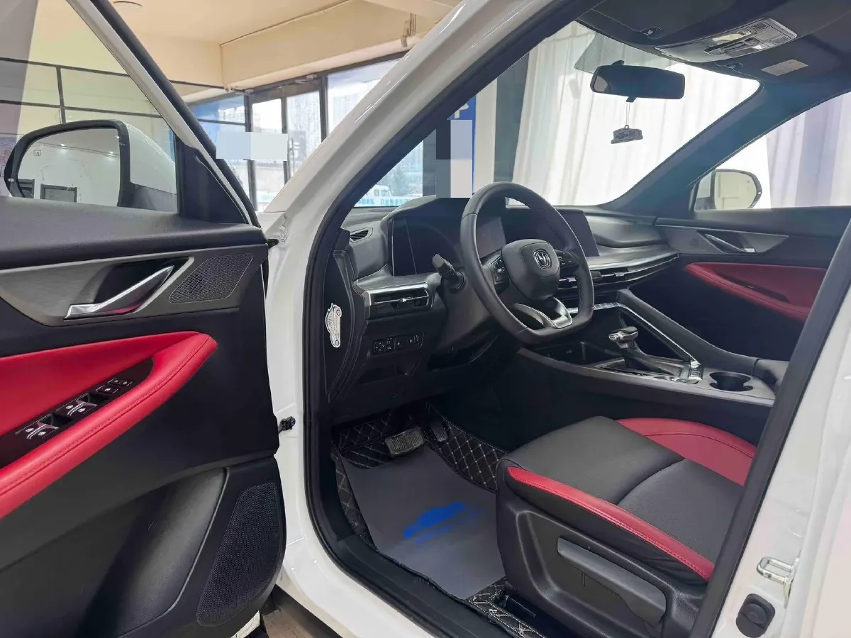 2021 ChangAn CS35 Plus 1.4T 160HP L4 7DCT,autocango,china used car exporter,china ev exporter,chinese used car exporter,chinese used ev exporter