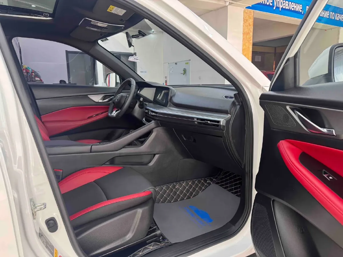 2021 ChangAn CS35 Plus 1.4T 160HP L4 7DCT,autocango,china used car exporter,china ev exporter,chinese used car exporter,chinese used ev exporter