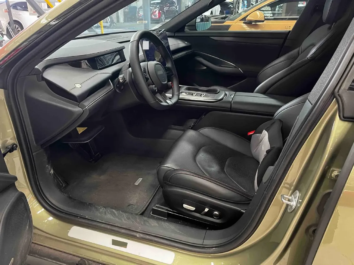 2024 MI SU7 BEV 73.6KWH,autocango,china used car exporter,china ev exporter,chinese used car exporter,chinese used ev exporter