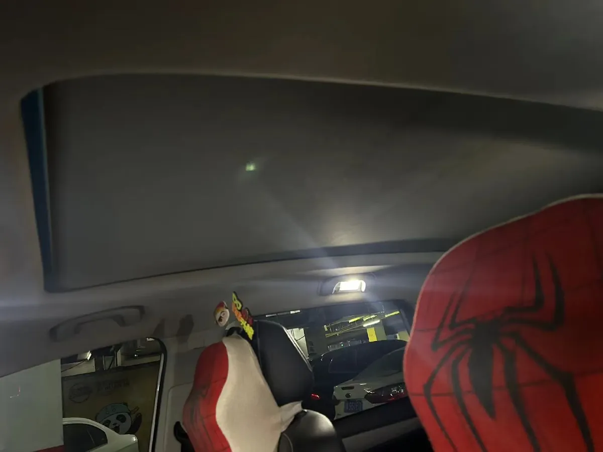 2016 Roewe RX5 2.0T 220HP L4 6DCT,autocango,china used car exporter,china ev exporter,chinese used car exporter,chinese used ev exporter