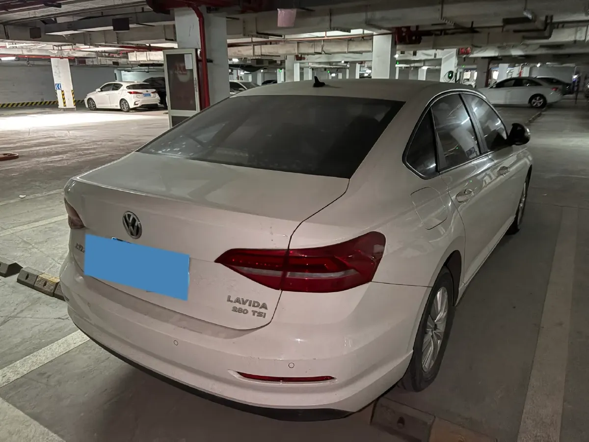 2018 Landwind XiaoYao 1.5T 163HP L4 CVT,autocango,china used car exporter,china ev exporter,chinese used car exporter,chinese used ev exporter