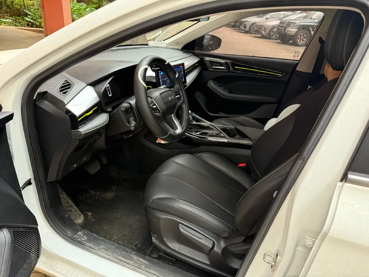 2021 Roewe i5 1.5L 120HP L4 CVT,autocango,china used car exporter,china ev exporter,chinese used car exporter,chinese used ev exporter