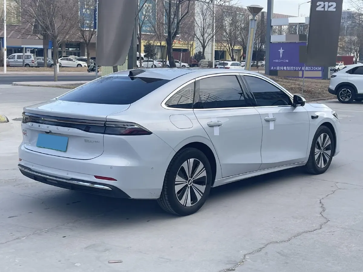 2025 Geely Galaxy A7 1.5L 112HP L4 1DHT PHEV,autocango,china used car exporter,china ev exporter,chinese used car exporter,chinese used ev exporter