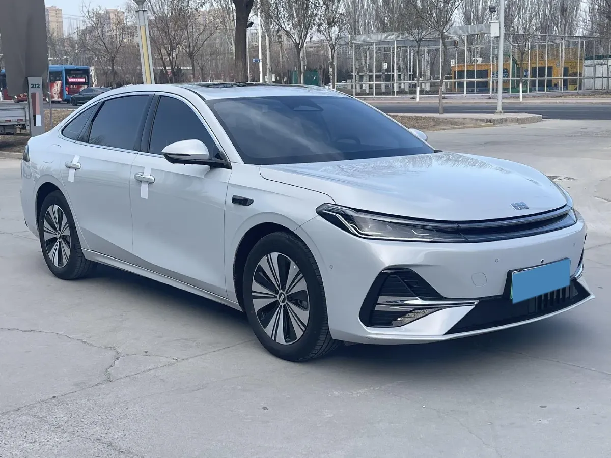 2025 Geely Galaxy A7 1.5L 112HP L4 1DHT PHEV,autocango,china used car exporter,china ev exporter,chinese used car exporter,chinese used ev exporter