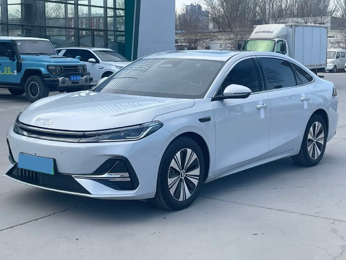 2025 Geely Galaxy A7 1.5L 112HP L4 1DHT PHEV