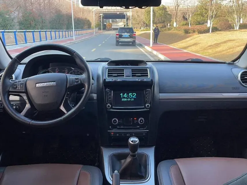 2018 Haval H5 Class 2.0T 150HP L4 6MT,autocango,china used car exporter,china ev exporter,chinese used car exporter,chinese used ev exporter