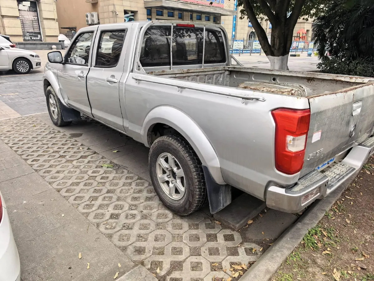 2018 Dongfeng RuiQi 2.5T 140HP L4 6MT,autocango,china used car exporter,china ev exporter,chinese used car exporter,chinese used ev exporter