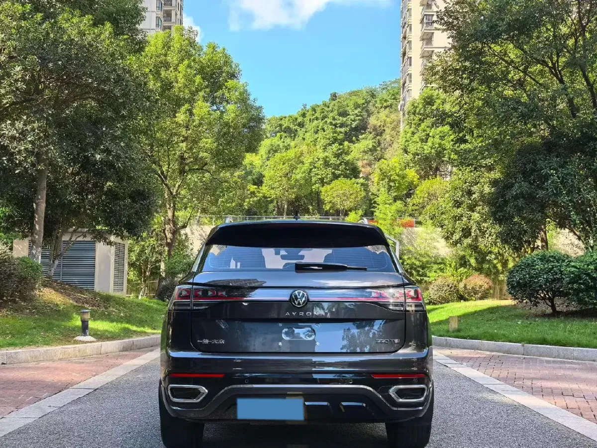 2024 Volkswagen Tayron 2.0T 186HP L4 7DCT,autocango,china used car exporter,china ev exporter,chinese used car exporter,chinese used ev exporter