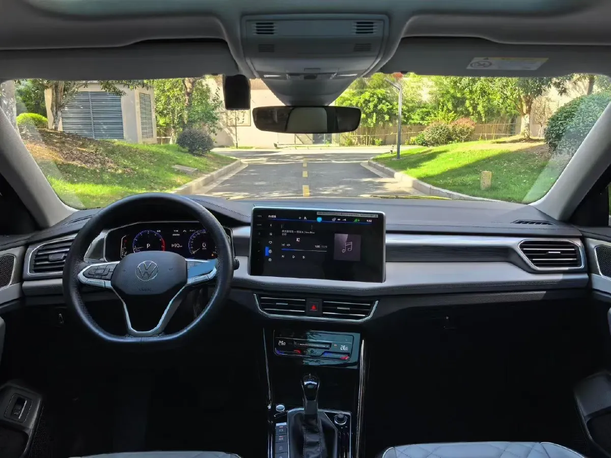2024 Volkswagen Tayron 2.0T 186HP L4 7DCT,autocango,china used car exporter,china ev exporter,chinese used car exporter,chinese used ev exporter