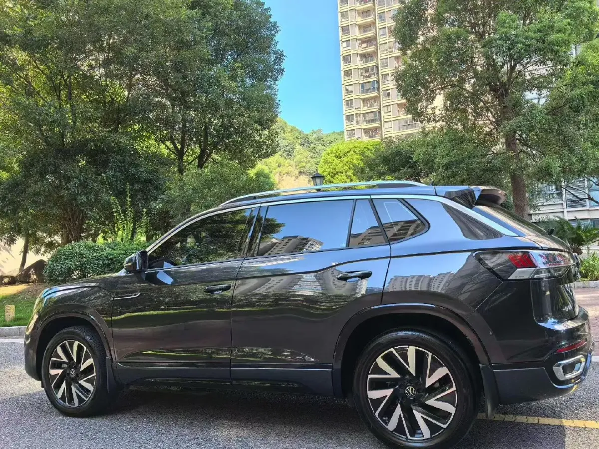 2024 Volkswagen Tayron 2.0T 186HP L4 7DCT,autocango,china used car exporter,china ev exporter,chinese used car exporter,chinese used ev exporter