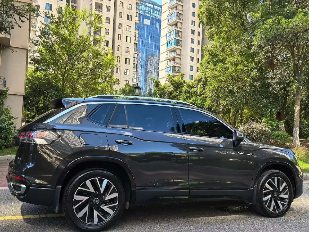 2024 Volkswagen Tayron 2.0T 186HP L4 7DCT,autocango,china used car exporter,china ev exporter,chinese used car exporter,chinese used ev exporter