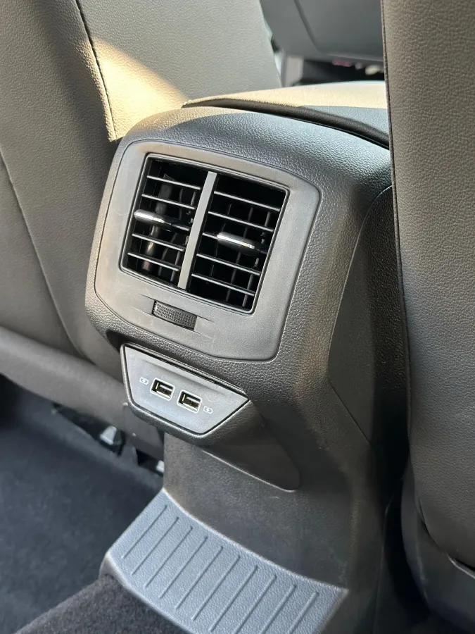 2021 Volkswagen T-Roc 1.4T 150HP L4 7DCT,autocango,china used car exporter,china ev exporter,chinese used car exporter,chinese used ev exporter