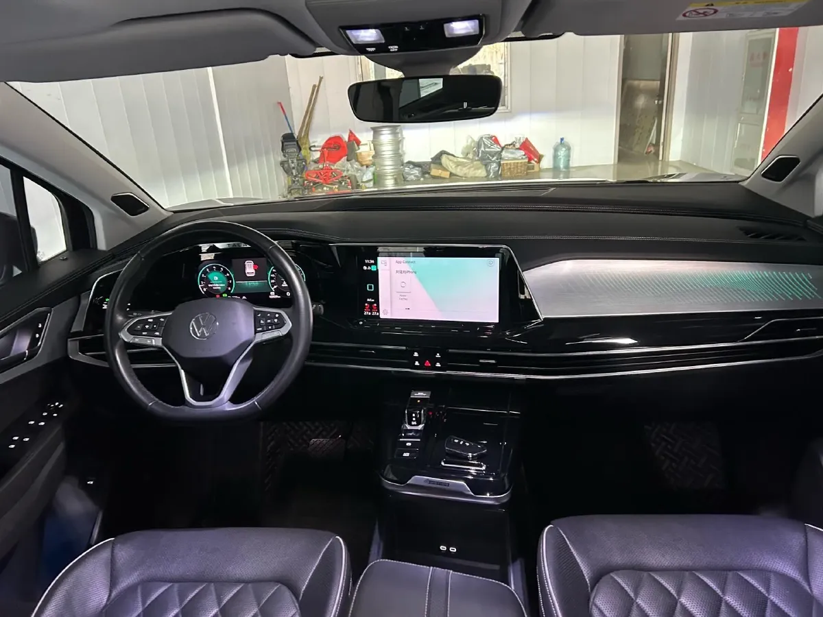 2022 Volkswagen Talagon 2.5T 299HP V6 7DCT,autocango,china used car exporter,china ev exporter,chinese used car exporter,chinese used ev exporter