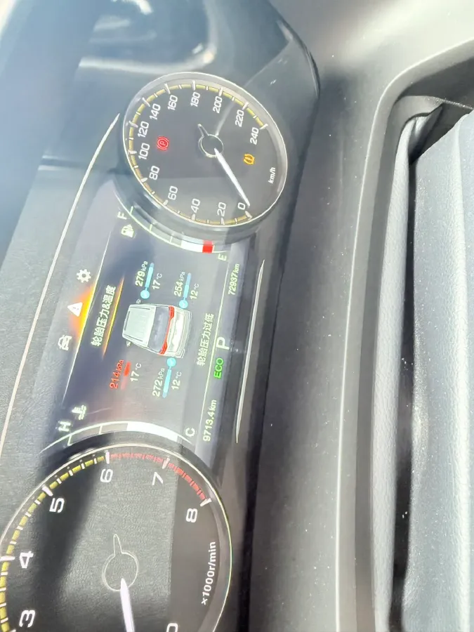 2021 GAC Trumpchi M8 2.0T 252HP L4 8AT,autocango,china used car exporter,china ev exporter,chinese used car exporter,chinese used ev exporter