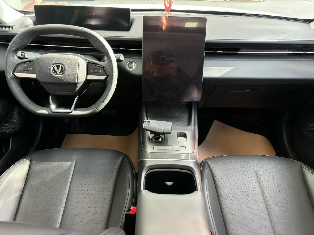 2025 ChangAn Eado 1.5T 192HP L4 7DCT,autocango,china used car exporter,china ev exporter,chinese used car exporter,chinese used ev exporter