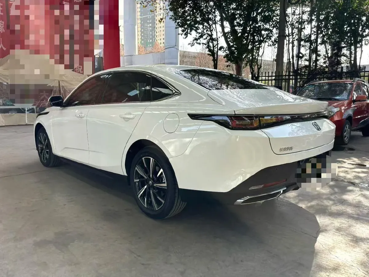 2025 ChangAn Eado 1.5T 192HP L4 7DCT,autocango,china used car exporter,china ev exporter,chinese used car exporter,chinese used ev exporter