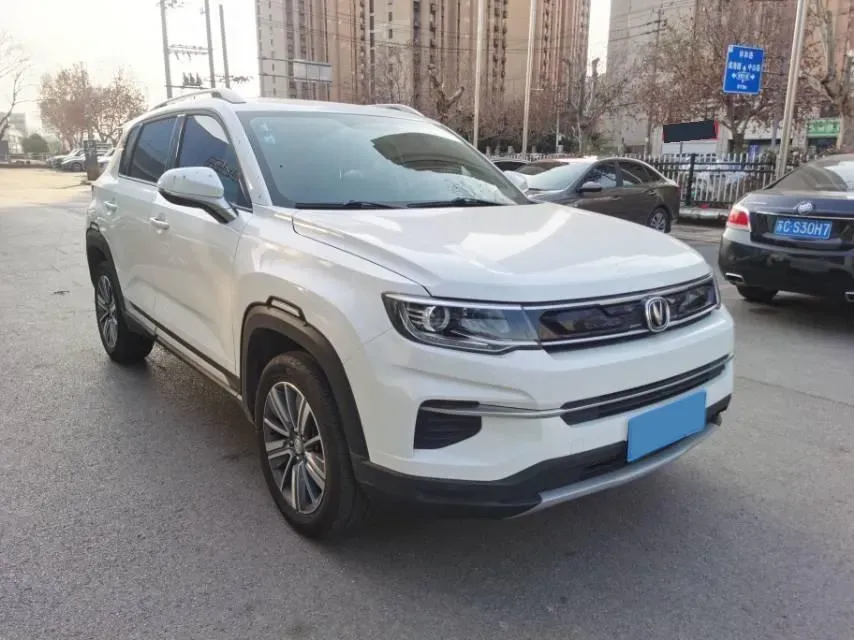 2019 ChangAn CS35 Plus 1.6L 128HP L4 6AT,autocango,china used car exporter,china ev exporter,chinese used car exporter,chinese used ev exporter