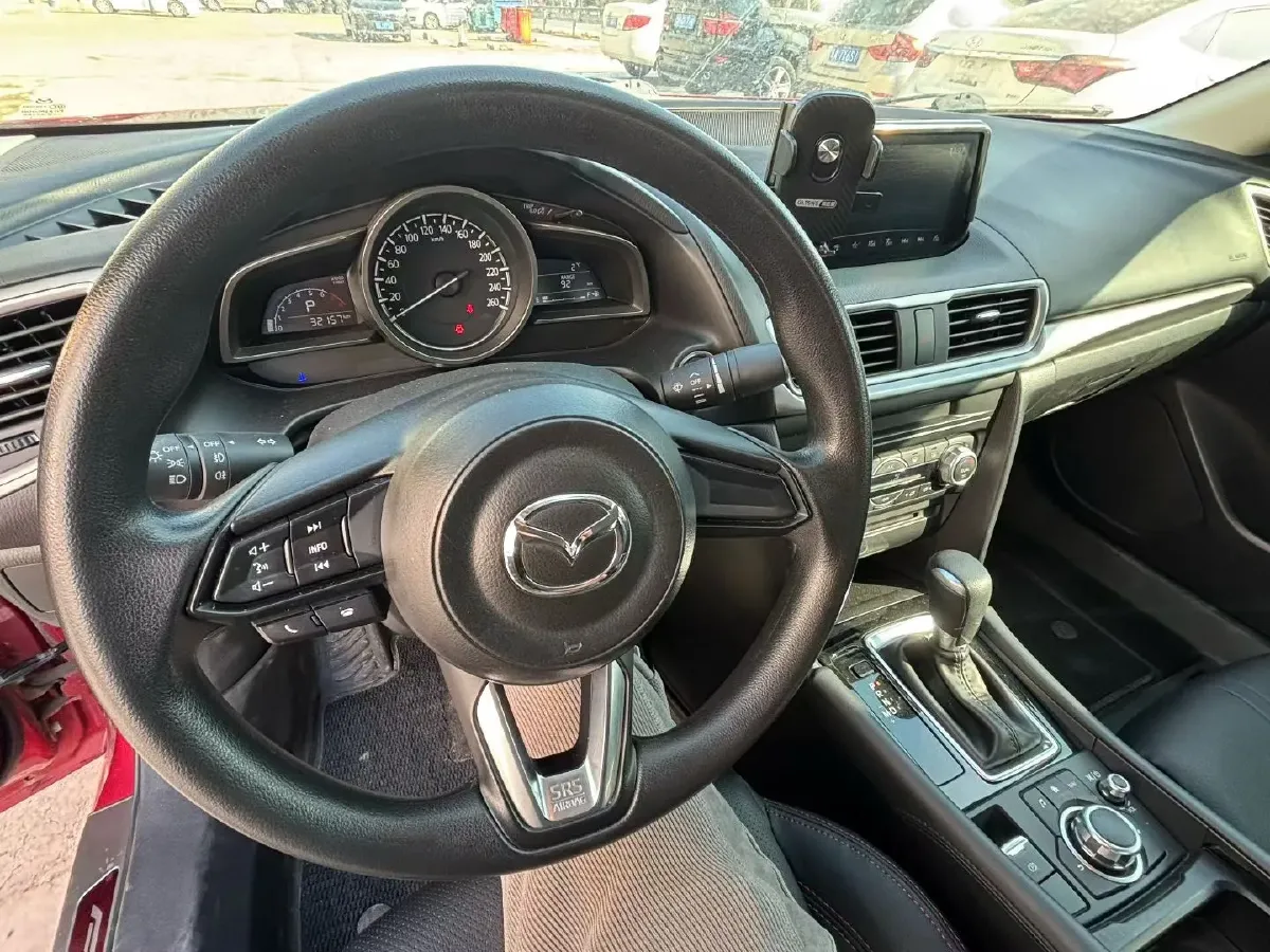 2017 Mazda 3 Axela 1.5L 117HP L4 6AT,autocango,china used car exporter,china ev exporter,chinese used car exporter,chinese used ev exporter