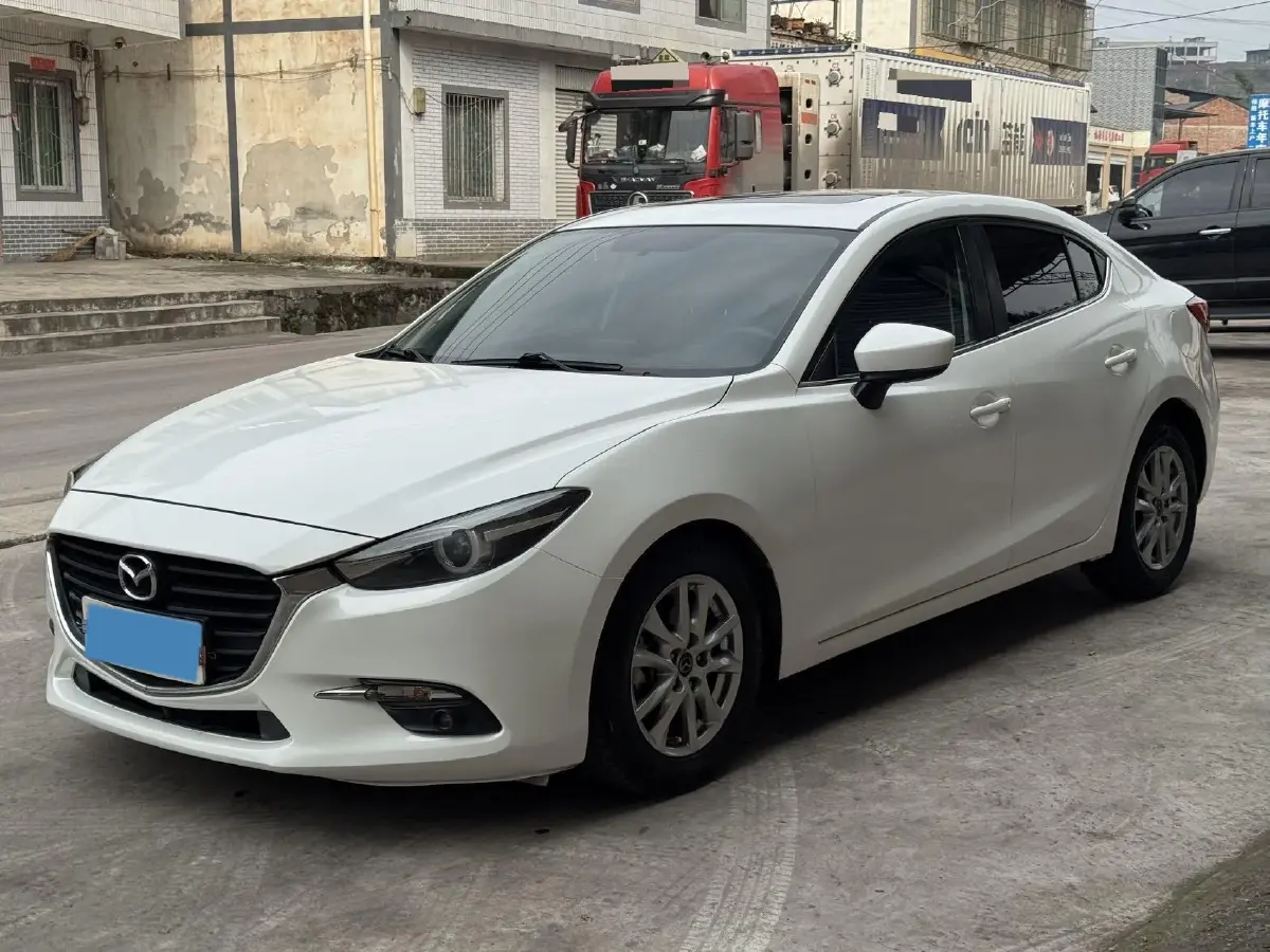 2019 Mazda 3 Axela 1.5L 117HP L4 6AT