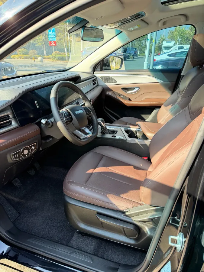 2023 Jetour X90 Plus 1.5T 156HP L4 6MT,autocango,china used car exporter,china ev exporter,chinese used car exporter,chinese used ev exporter