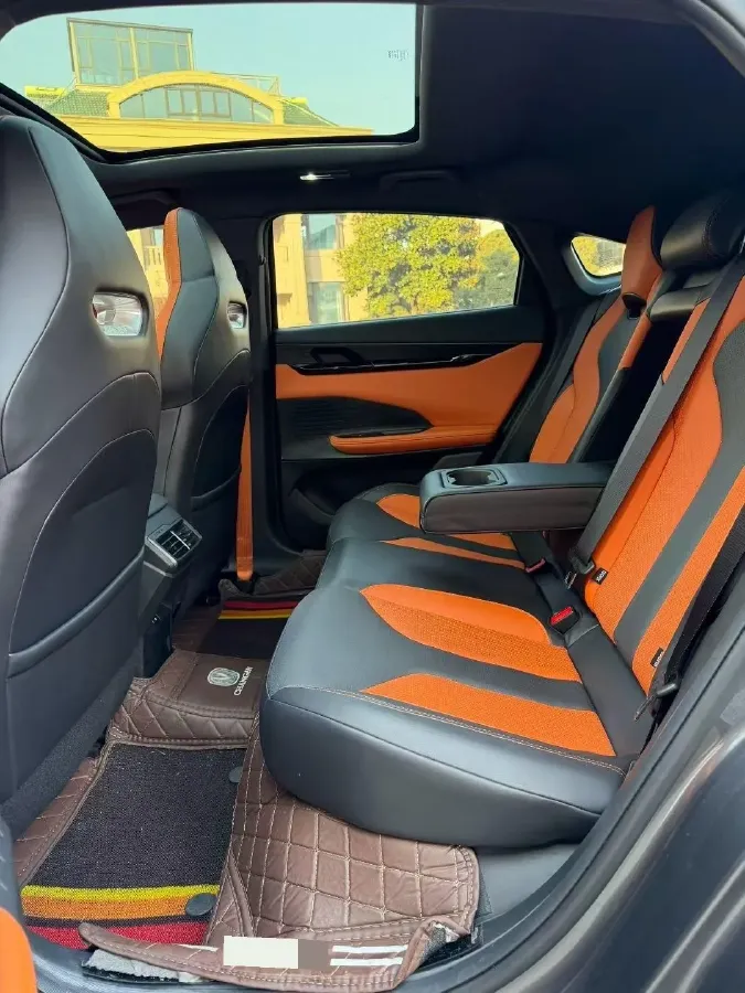 2023 ChangAn UNI-V 1.5T 188HP L4 7DCT,autocango,china used car exporter,china ev exporter,chinese used car exporter,chinese used ev exporter