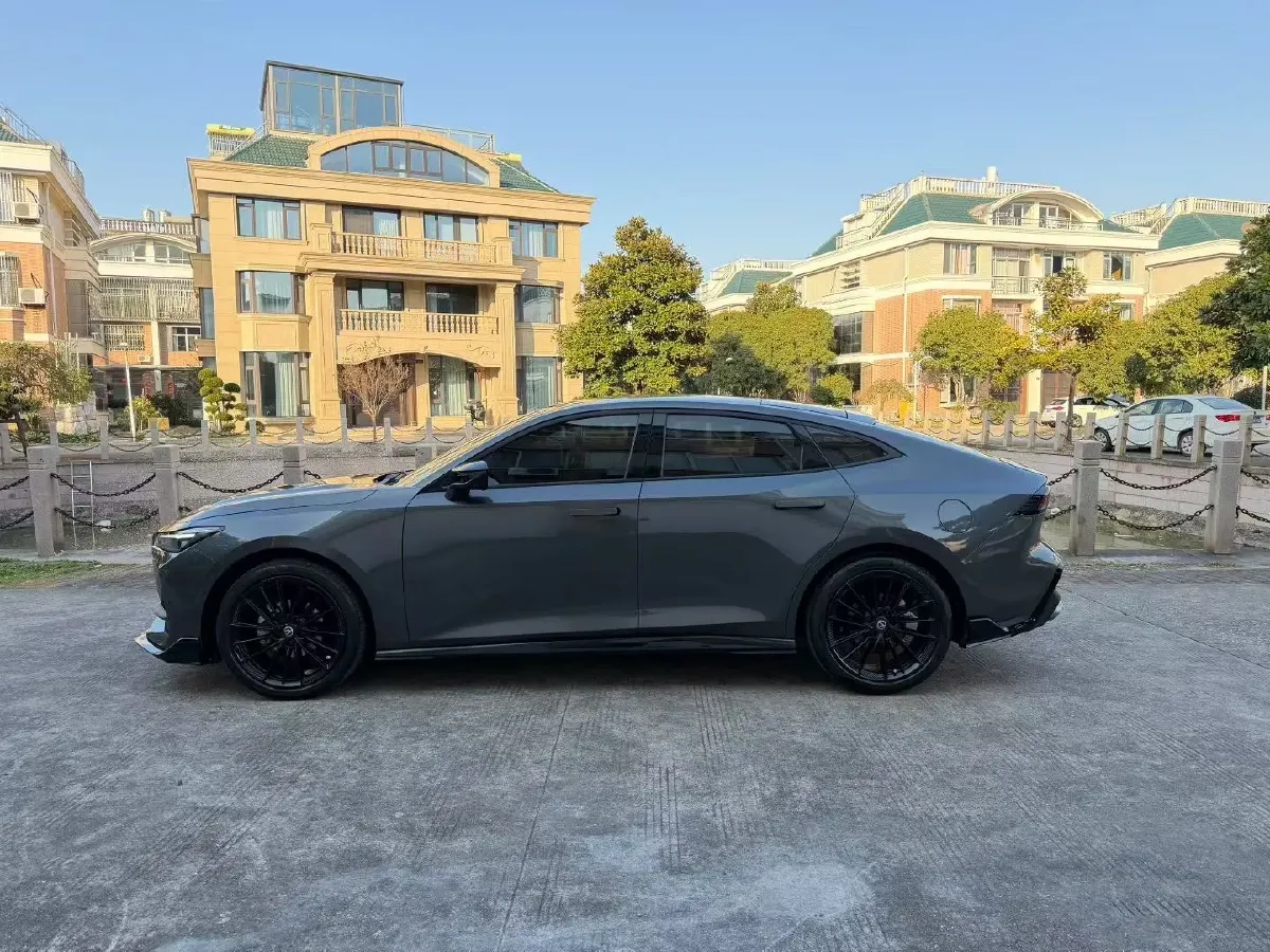 2023 ChangAn UNI-V 1.5T 188HP L4 7DCT,autocango,china used car exporter,china ev exporter,chinese used car exporter,chinese used ev exporter