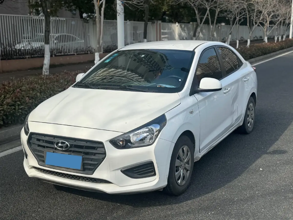 2020 Hyundai Reina 1.4L 95HP L4 5MT