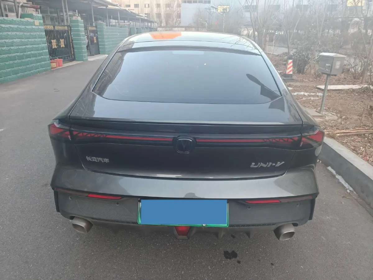 2023 ChangAn UNI-V iDD 1.5T 170HP L4 6TCT PHEV 18.4KWH,autocango,china used car exporter,china ev exporter,chinese used car exporter,chinese used ev exporter