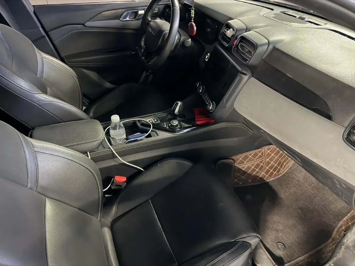 2022 ChangAn UNI-T 1.5T 188HP L4 7DCT,autocango,china used car exporter,china ev exporter,chinese used car exporter,chinese used ev exporter